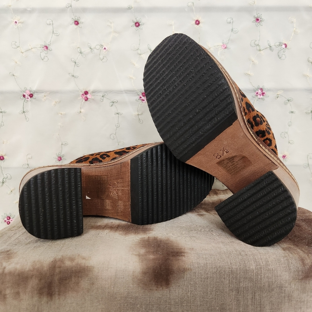 Leopard Print Platform Clogs - Picture 11 of 13